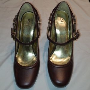 Leather strap platform heel